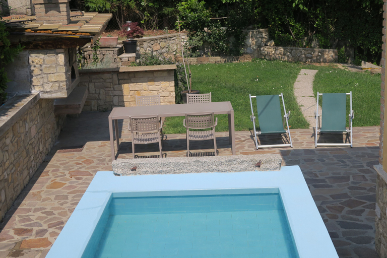 Outdoor dining 5, Villa Arianna, Brescia