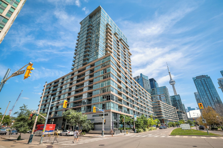 Exterior, The Royal Waterfront Enclave, Toronto