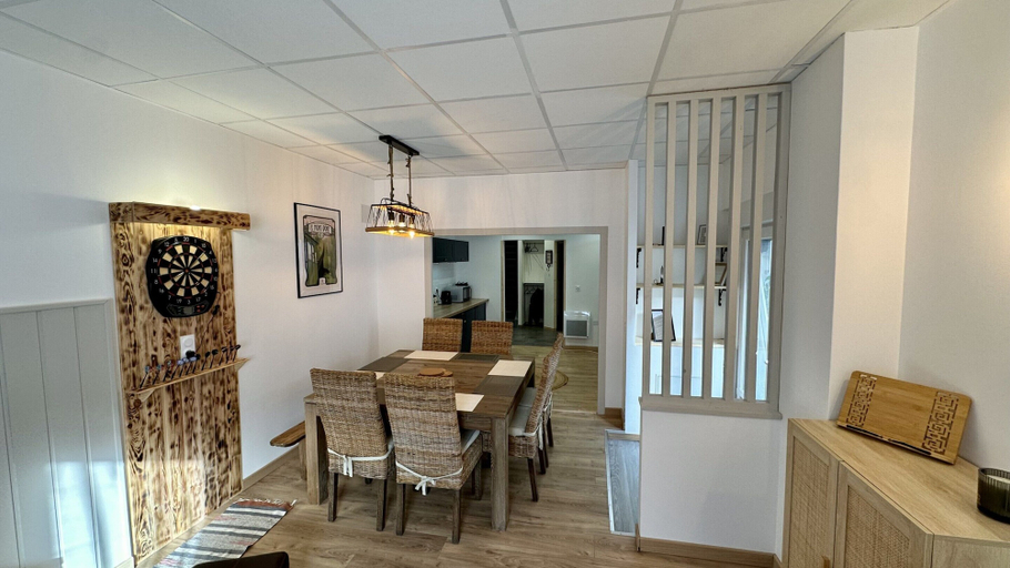 Dining 3, Retreat With Terrace, Parking, Puy-de-Dôme