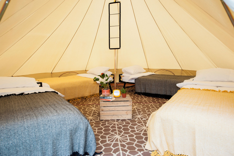 Room 3, Nine Yards Bell Tents - Henley, Oxfordshire