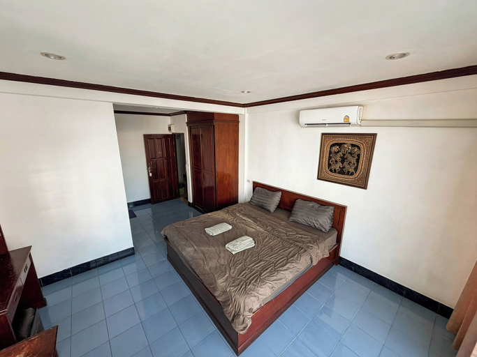 Bedroom 4, Green Hotel, Pattaya