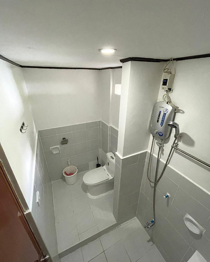 Bathroom, Hiddennest Guest house, Alcantara