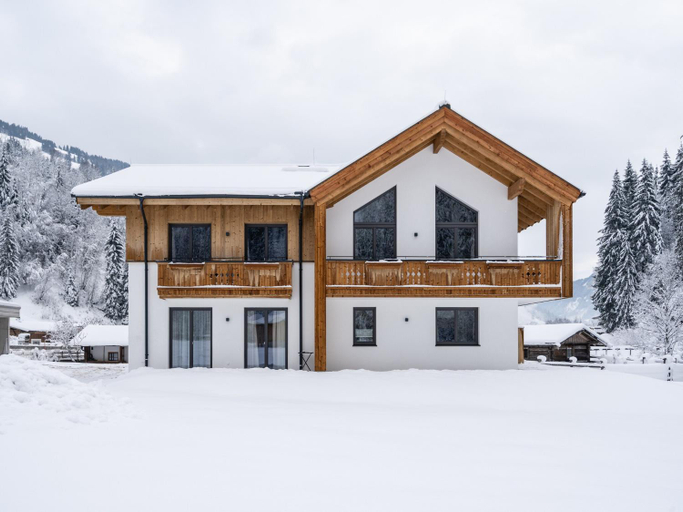 Exterior view 3, Luxury Chalet in Saalbach-hinterglemm With Sauna, Zell am See