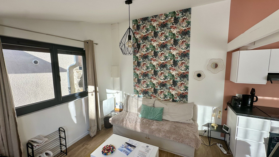 Living room 3, Scenic Mont-dore Couple Getaway, Puy-de-Dôme