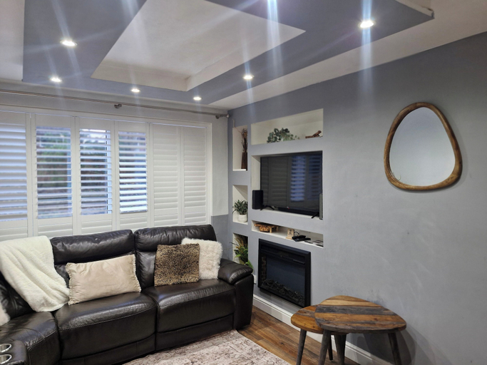 Primary image, 3bedroom-sleeps5-wifi-singlecarparking, Manchester