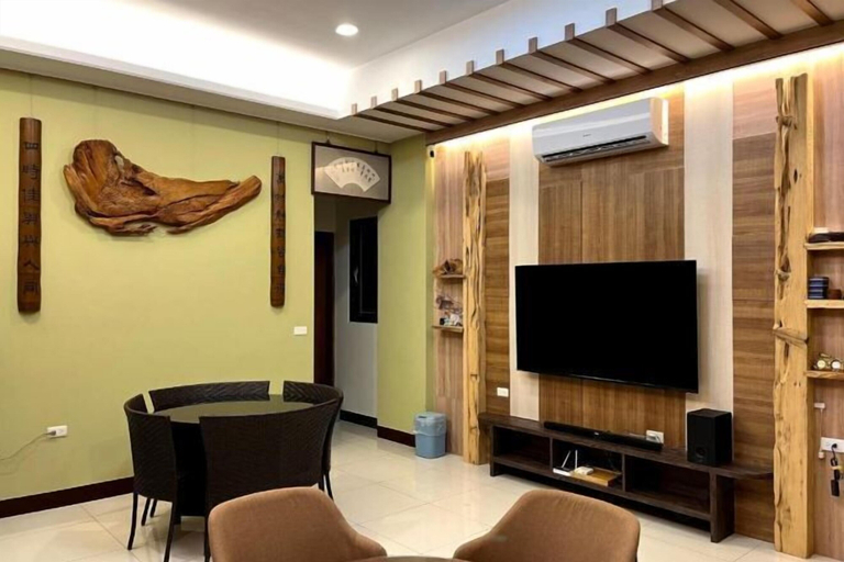 Others 3, Complacent Bnb, Nantou