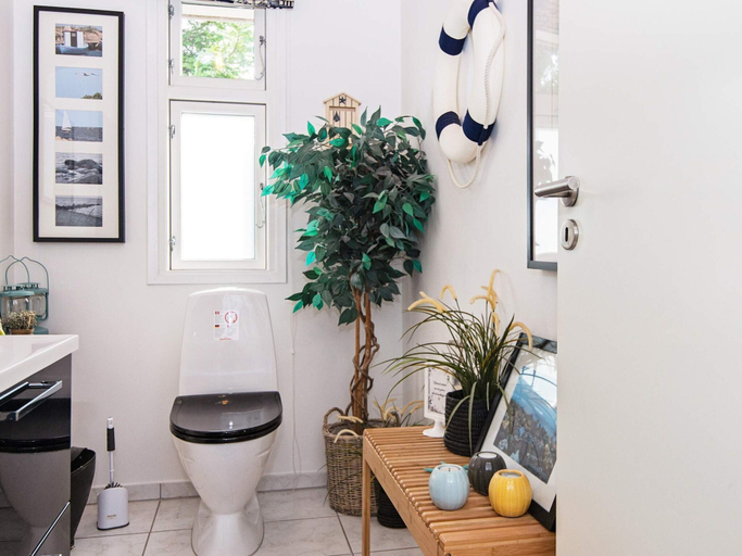 Bathroom 4, 5 Star Holiday Home in Tarm, Ringkøbing-Skjern