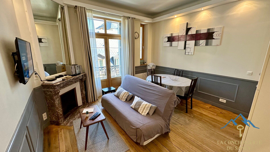 Living area, Summit hub by High Pass for 5, Puy-de-Dôme