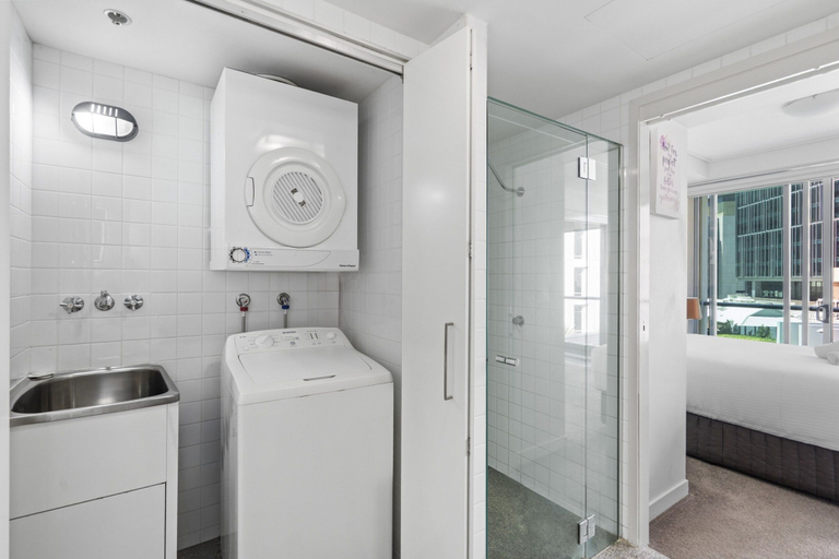 Bathroom 4, Brisbane City Retreat With Private Balcony, Brisbane