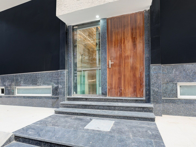 Reception 3, Townhouse Phase 3 DLF Cyber City, Gurgaon