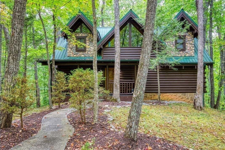 Exterior 3, Rise And Shine 3 Bedroom Cabin, Sevier