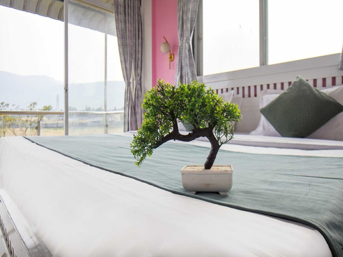 Room 3, Arohi Villa 4bhk Villa by Palette, Pune