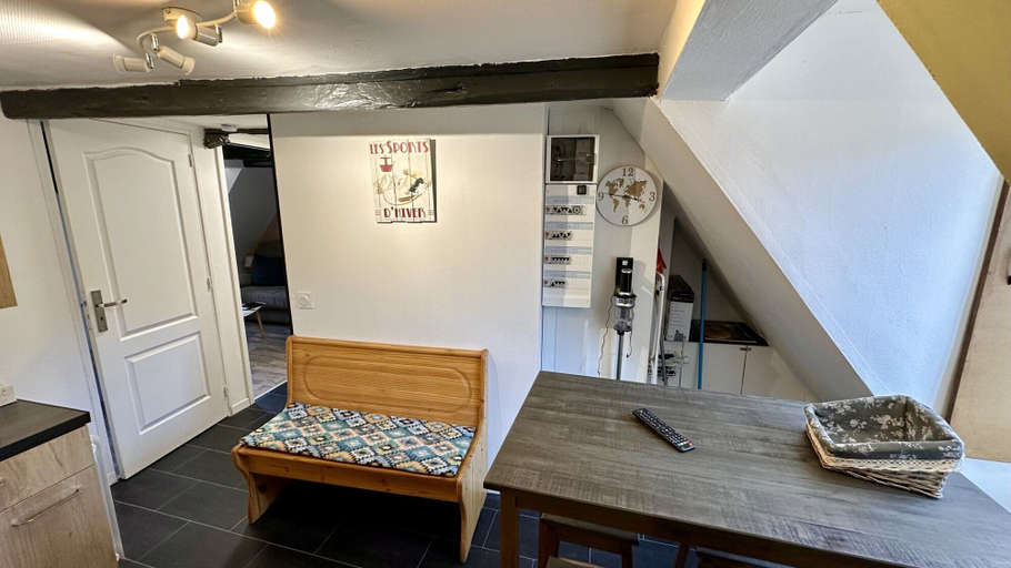 Private kitchen 3, Practical Apartment in La Bourboule, Puy-de-Dôme