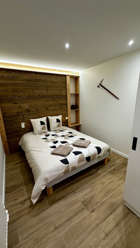 Room 3, Le Refuge des Skieurs, Puy-de-Dôme
