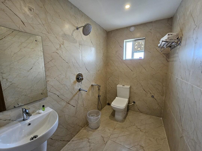 Bathroom, Namastey puri, Puri
