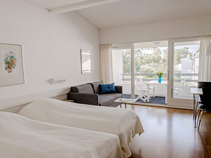Others 3, 2 Person Holiday Park Home in Nexo, Bornholm