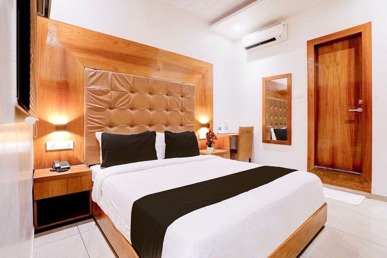 Room 5, Townhouse Oak Titvala Railway Junction, Thane