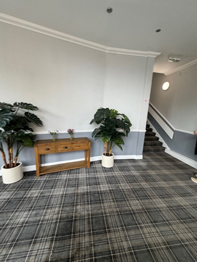 Others 4, The Royal Guesthouse, Highland