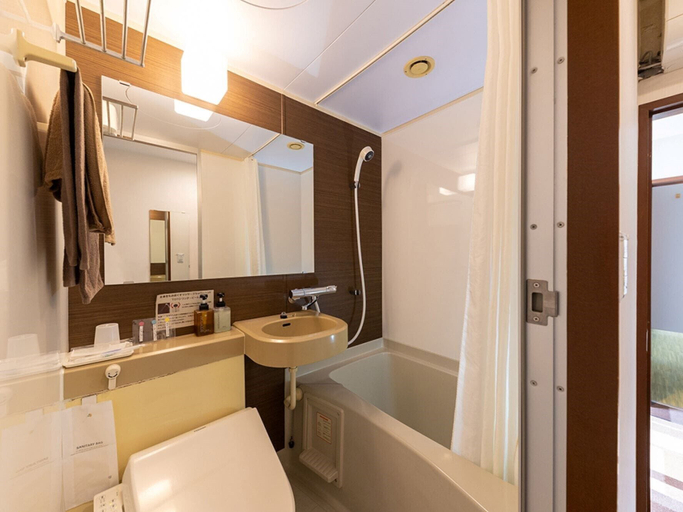 Bathroom 4, Business Hotel Hayashiso, Miyazaki