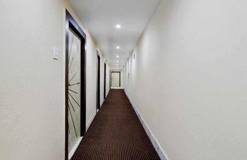 Interior 4, Hotel O University of Calcutta, Kolkata