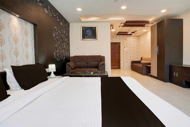 Room 4, Collection O Bada Chauraha Metro Station Kanpur, Kanpur Nagar