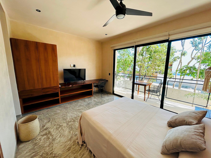 Room 2, Pool Private Balcony Studio in Tulum S15, Cozumel