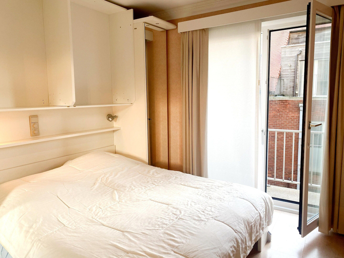 Room 5, Sea-view Apartment on Zeedijk, West-Vlaanderen
