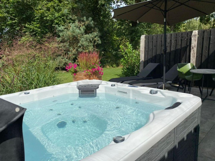 Spa treatment 5, Romantic Getaway at Drenthe Nature Lodge, Coevorden