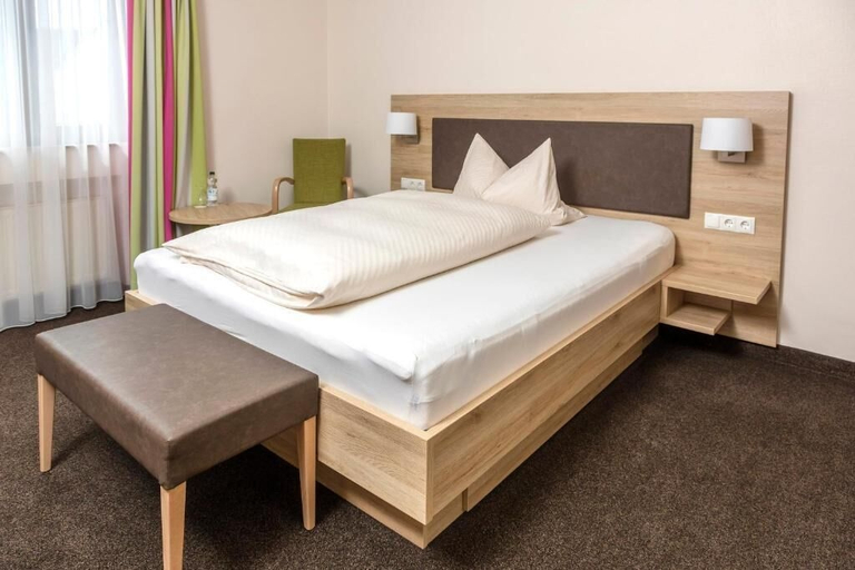 Bedroom 3, Landhotel Wolf-Mertes, Westerwaldkreis