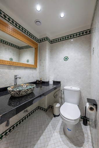 Bathroom 5, Riad Jasmine, Rabat