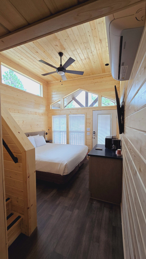 Room 3, Mountain View Luxury Cabin, Coconino