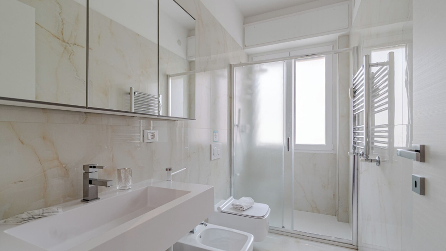 Bathroom 4, Italianway - Di Sciorno 5, Genova