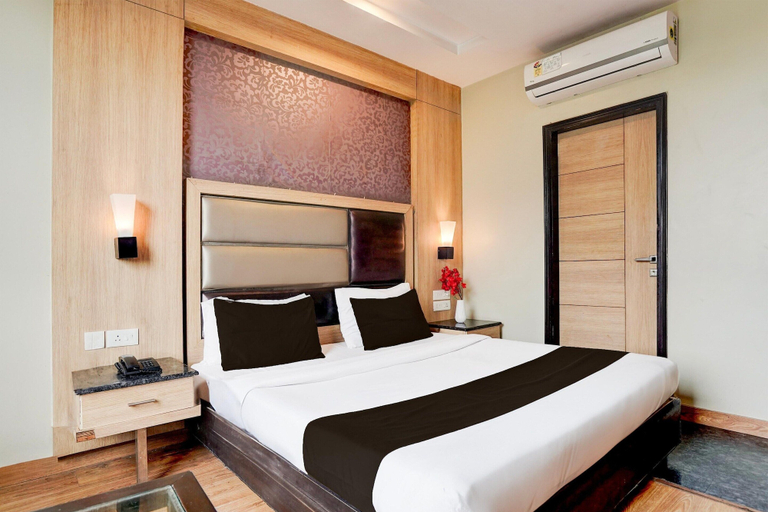 Room 3, Classic Townhouse Aroma Residency, Jaipur