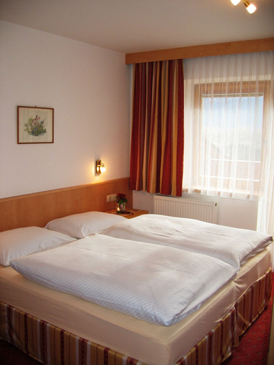 Room 2, Hotel Pension Koch, Zell am See