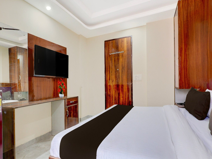Room 4, Townhouse Phase 3 DLF Cyber City, Gurgaon