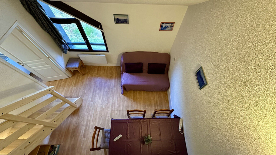 Dining 3, Stay by the Hiking Trails, Puy-de-Dôme
