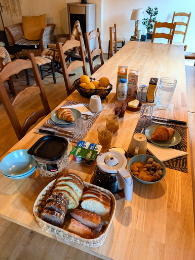 Food & Drinks