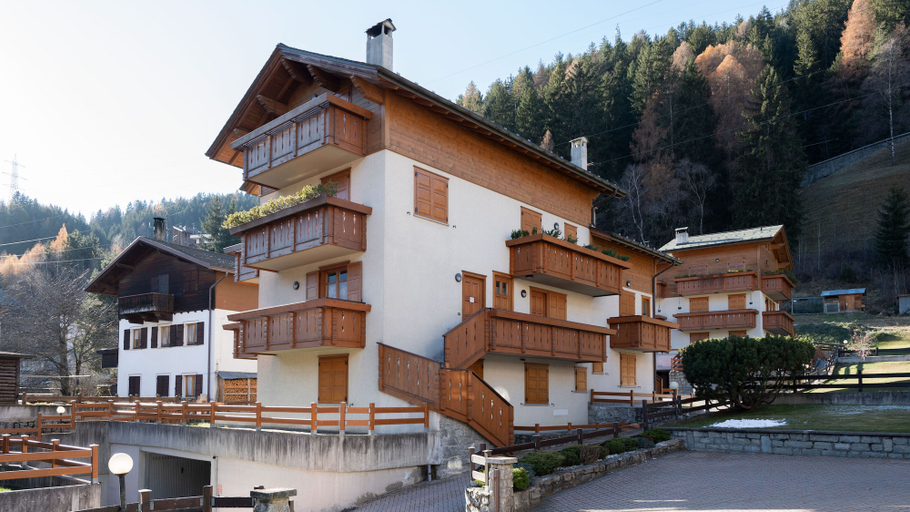 Exterior & Views 2, Osteglio 15 Frodolfo, Sondrio