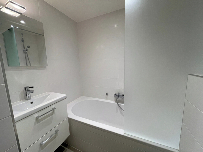 Bathroom 4, Seaside Apartment by the Zeedijk Promenade, West-Vlaanderen
