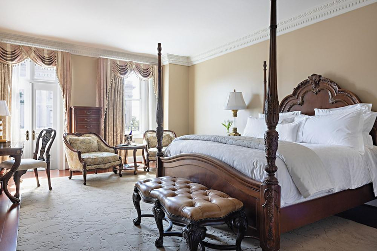 Bedroom 3, Market Pavilion Hotel, Charleston