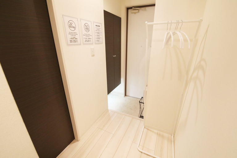 Interior 2, Esperada Kameari 103, Adachi