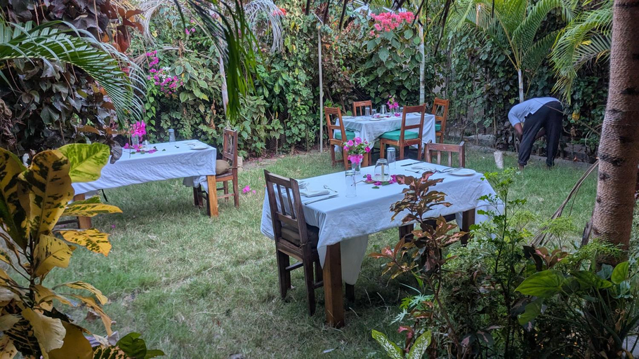Others 5, kua garden cottage, Mafia