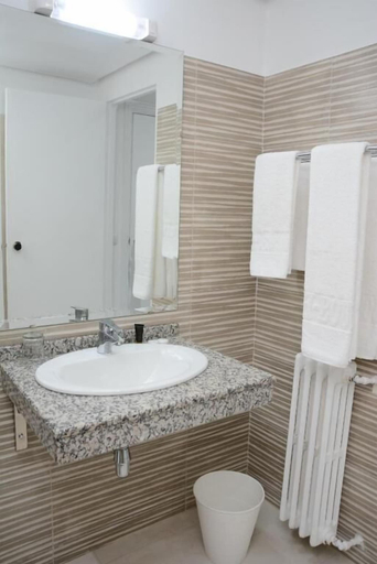 Bathroom, Hotel Bouregreg, Rabat