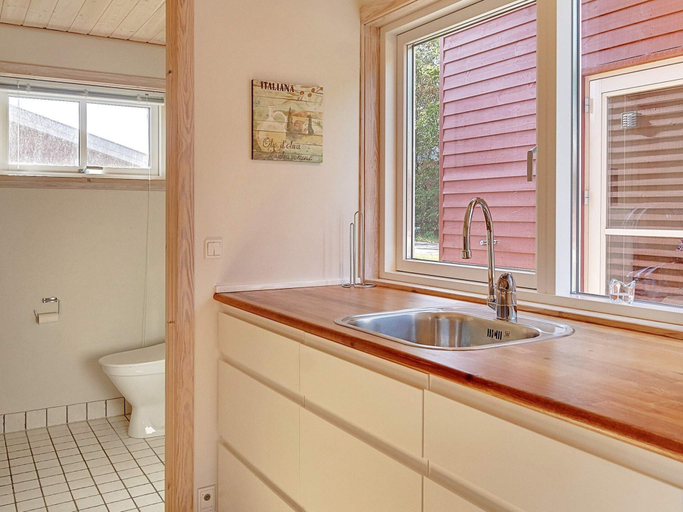 Interior 3, 6 People, 2 Bedrooms, Living Room/bathroom, 4+2 People, 55m2, Bornholm