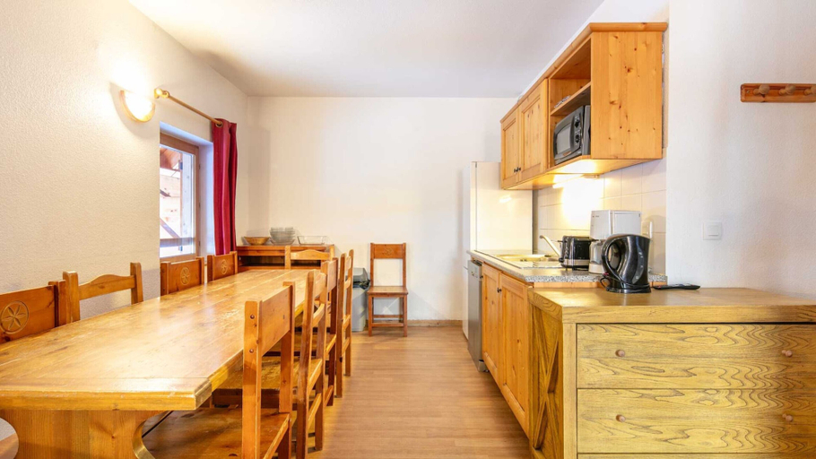 Dining 3, Pet-friendly Family Home With Balcony, Savoie