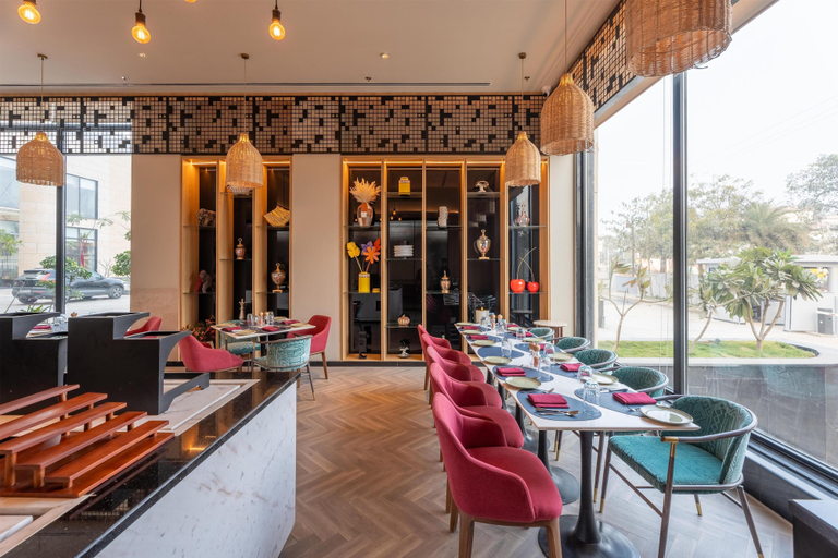 Restaurant 5, Park Inn By Radisson Jabalpur, Jabalpur