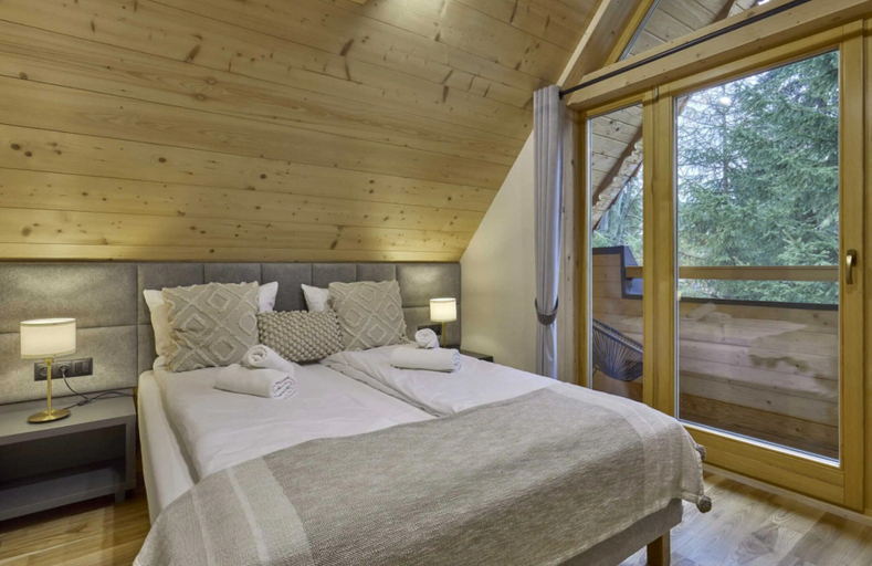 Room 2, Highlander-style Holiday Villa, Tatra