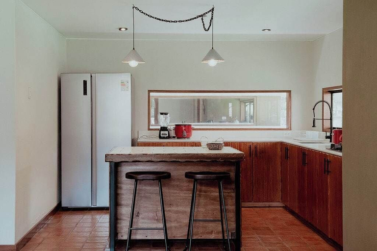 Room 4, w Sleek 3BR Villa w Fireplace in Sacred Valley, Calca