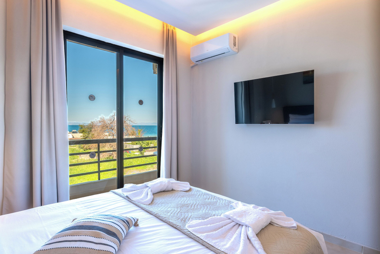 Bedroom 2, Blue Wave Suites - Ixia, South Aegean
