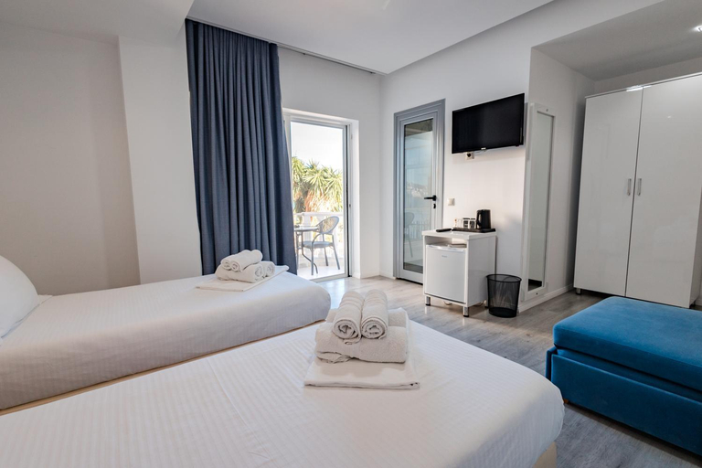 Bedroom 2, Hotel Aloha, Sarandës